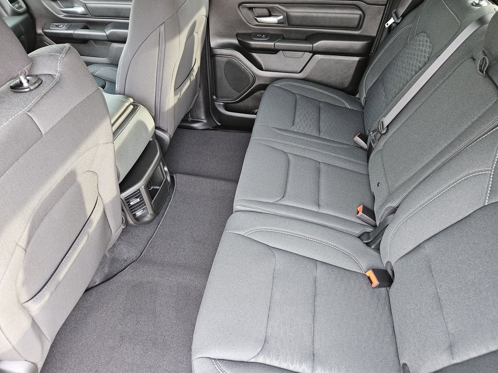 2026 RAM Ram 1500 RAM 1500 EXPRESS CREW CAB 4X2 5'7' BOX