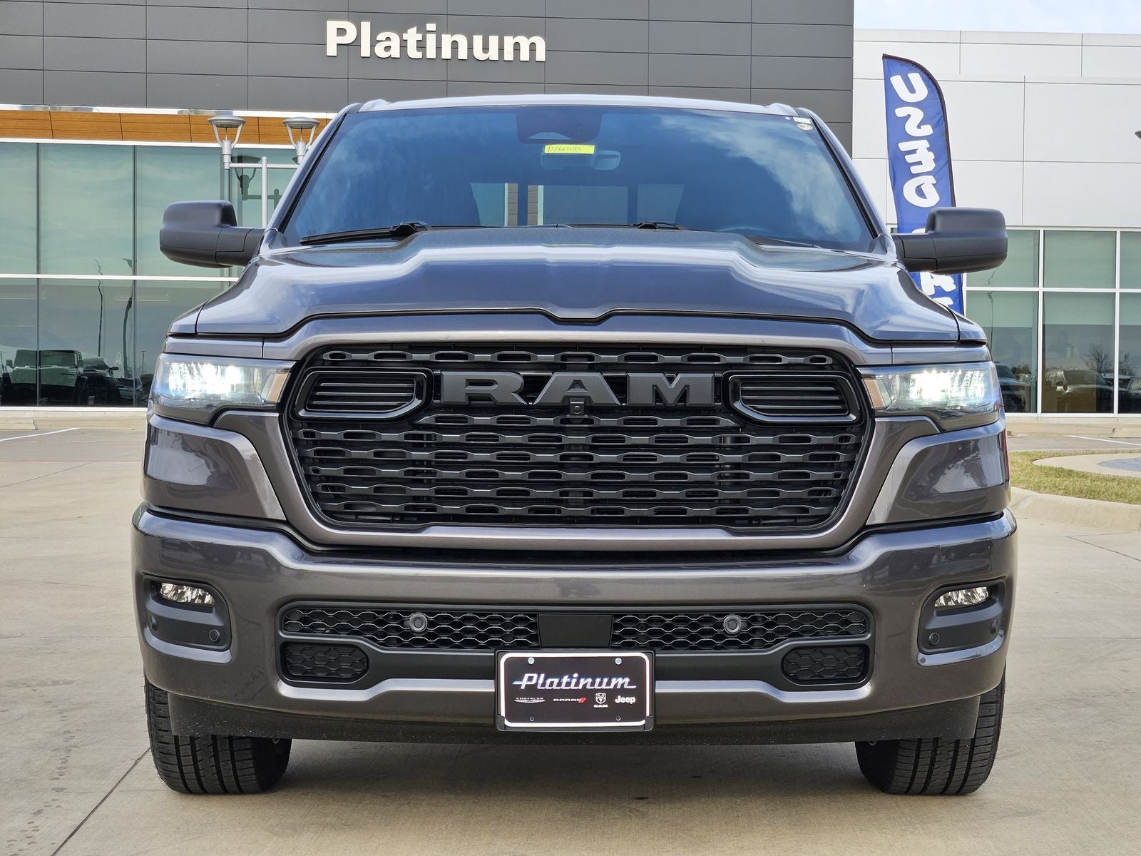 2026 RAM Ram 1500 RAM 1500 EXPRESS CREW CAB 4X2 5'7' BOX