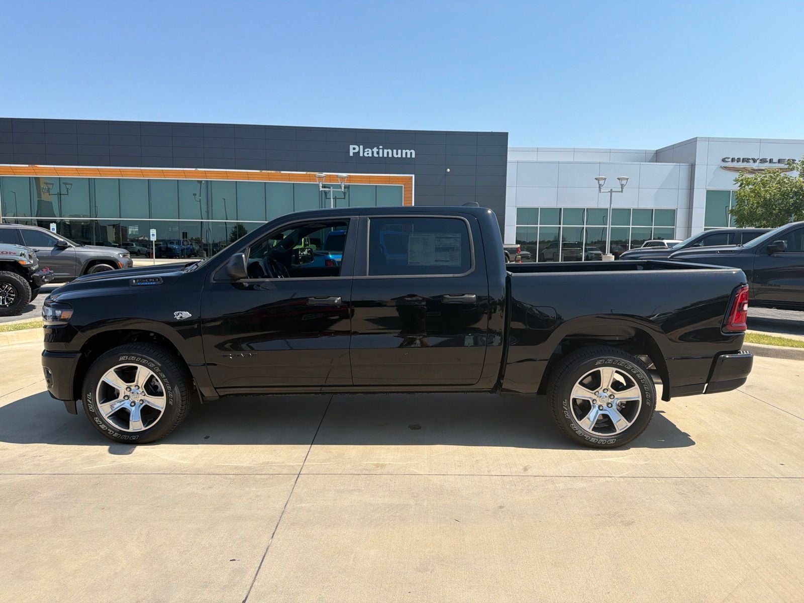 2026 RAM Ram 1500 RAM 1500 EXPRESS CREW CAB 4X2 5'7' BOX