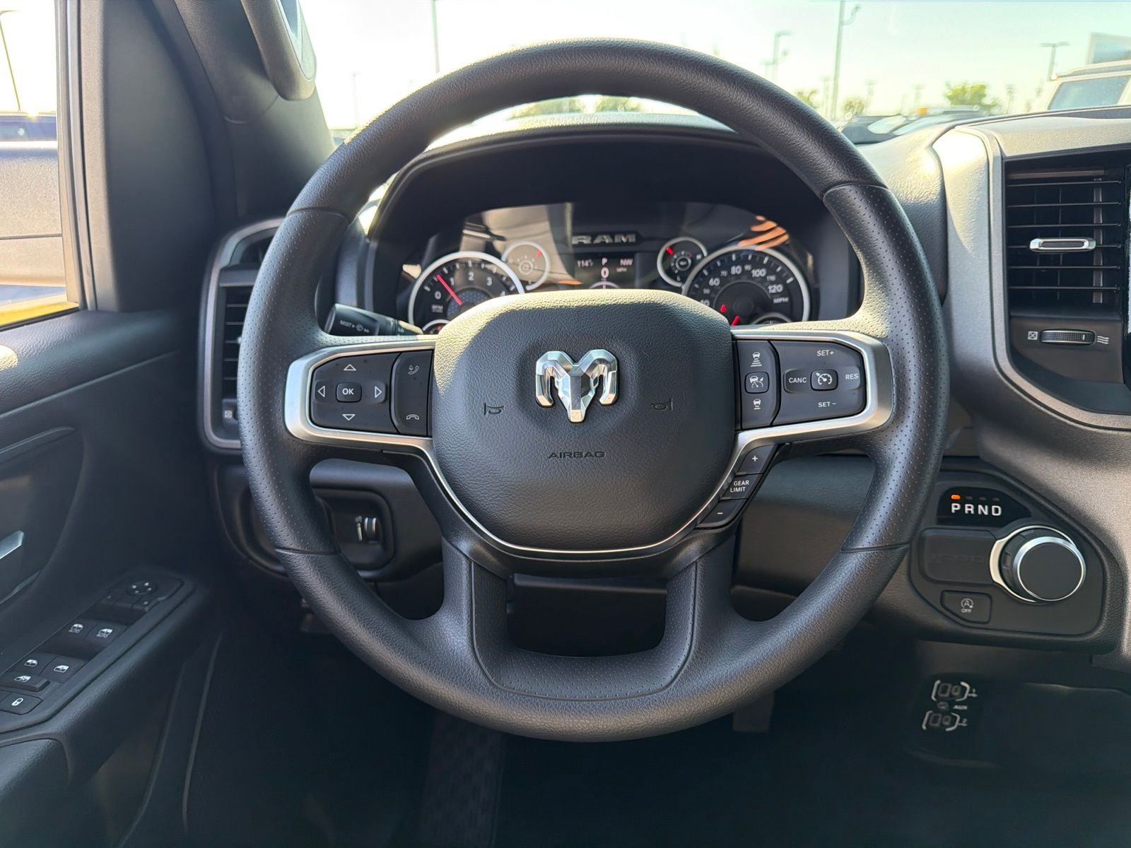 2026 RAM Ram 1500 RAM 1500 TRADESMAN QUAD CAB 4X2 6'4' BOX