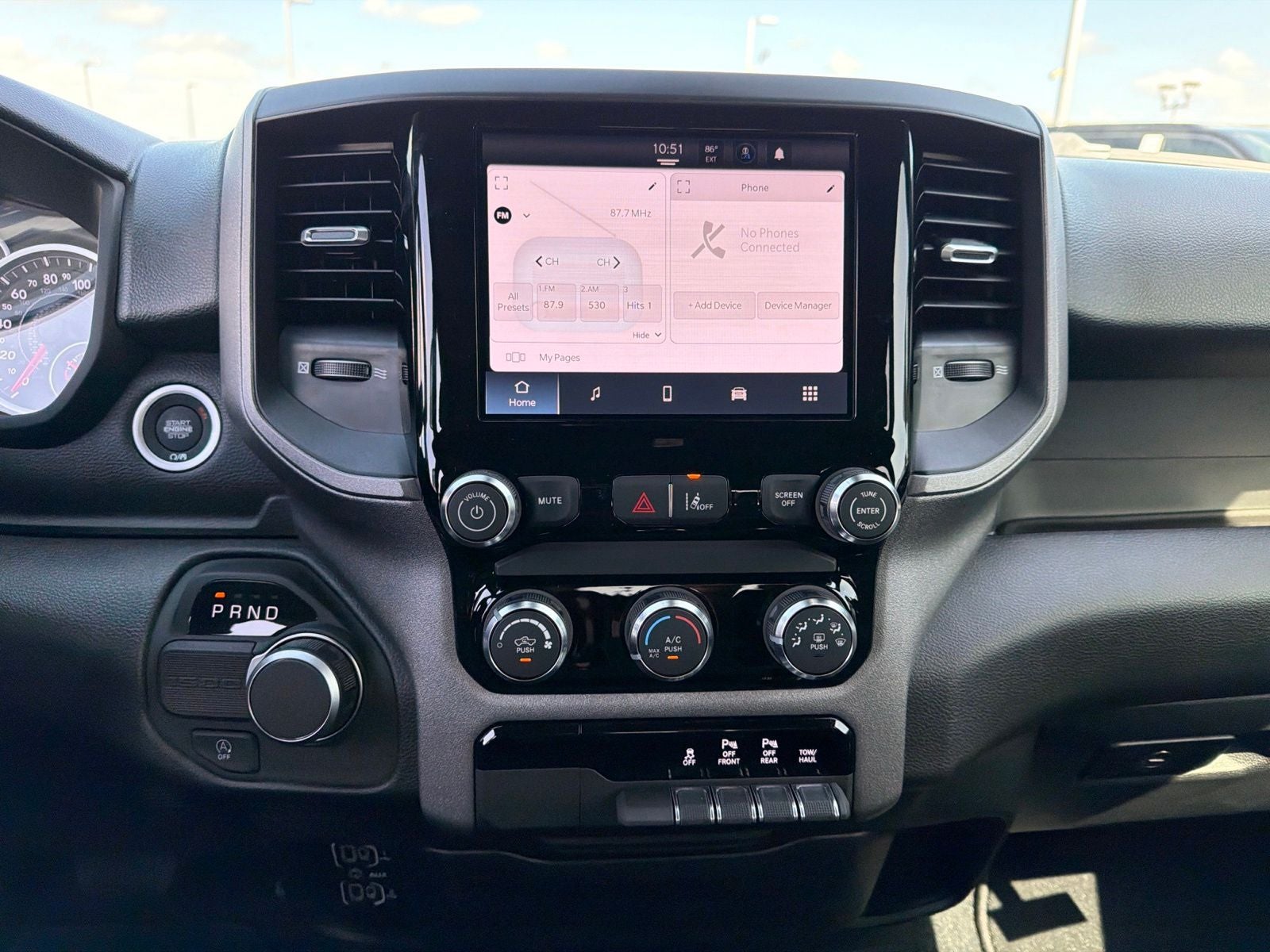 2026 RAM Ram 1500 RAM 1500 EXPRESS QUAD CAB 4X2 6'4' BOX