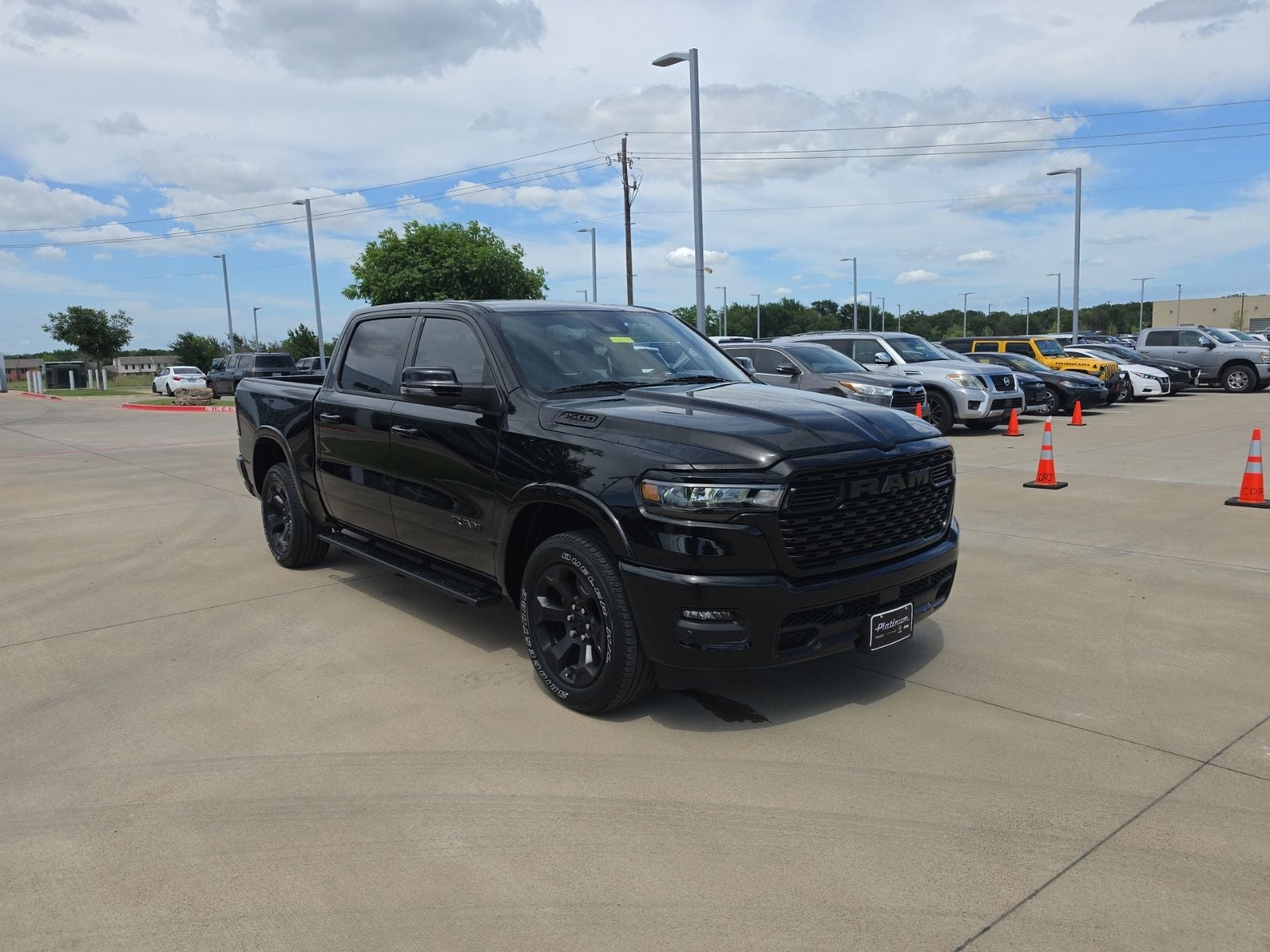 2025 RAM Ram 1500 Lone Star Crew Cab 4x4 5'7' Box