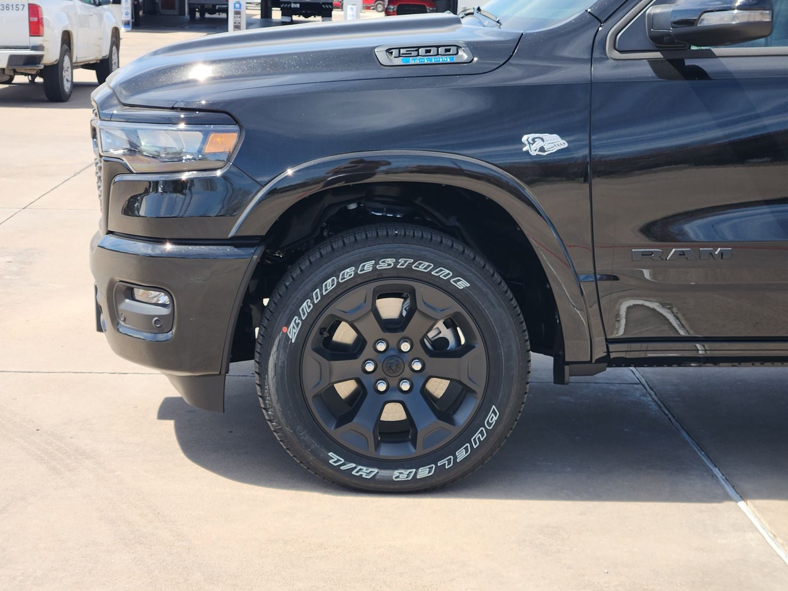 2026 RAM Ram 1500 RAM 1500 LONE STAR CREW CAB 4X4 5'7' BOX