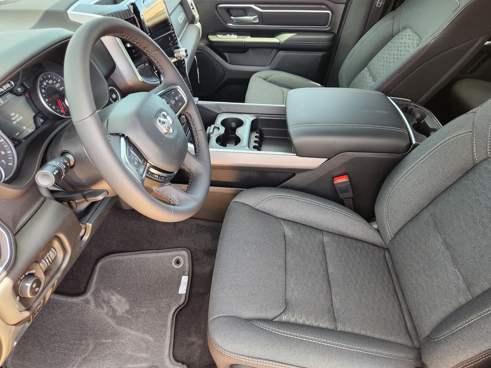 2026 RAM Ram 1500 RAM 1500 LONE STAR CREW CAB 4X4 5'7' BOX