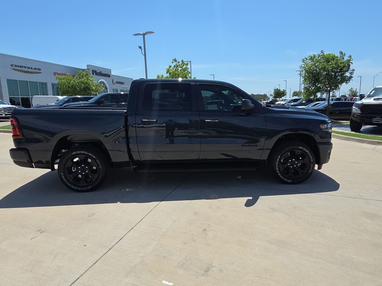 2026 RAM Ram 1500 RAM 1500 EXPRESS CREW CAB 4X4 5'7' BOX