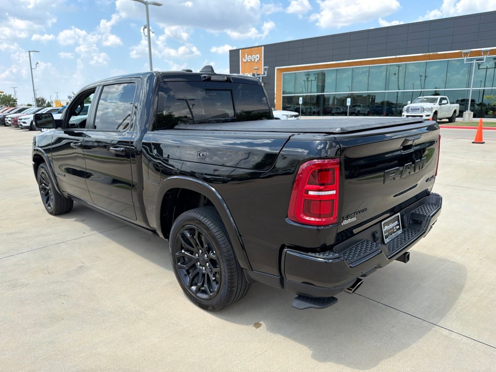 2025 RAM Ram 1500 Limited Crew Cab 4x4 5'7' Box