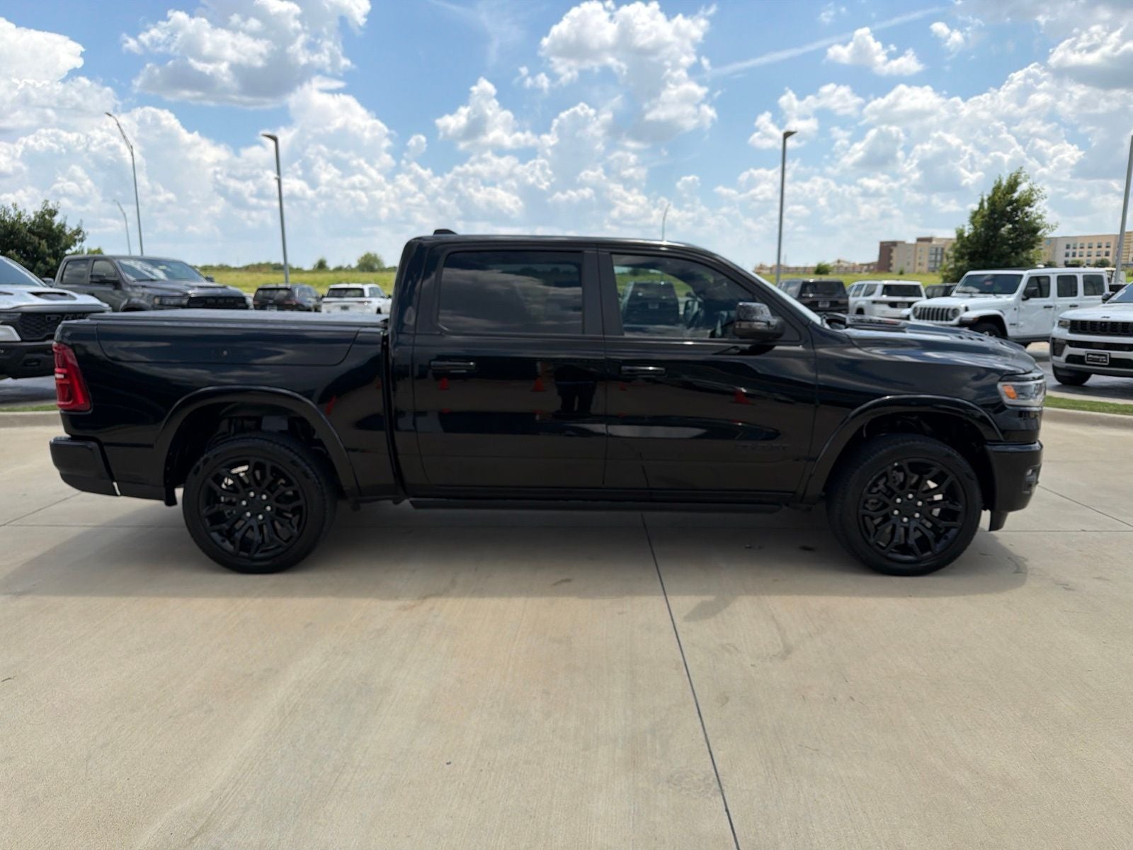 2025 RAM Ram 1500 Limited Crew Cab 4x4 5'7' Box