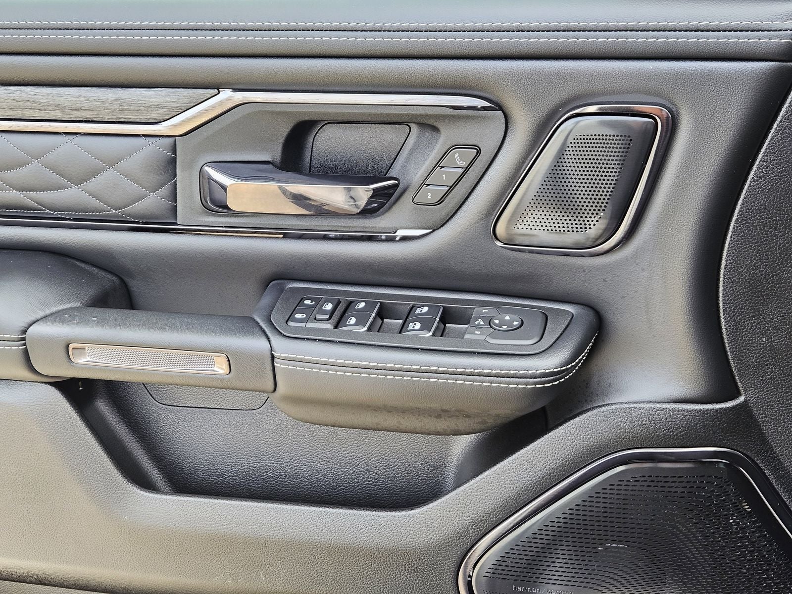 2026 RAM Ram 1500 RAM 1500 LIMITED CREW CAB 4X4 5'7' BOX