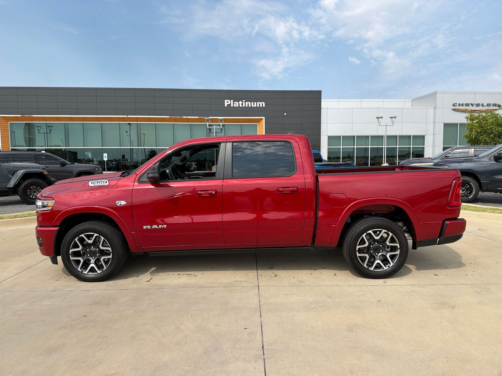 2026 RAM Ram 1500 RAM 1500 LARAMIE CREW CAB 4X4 5'7' BOX