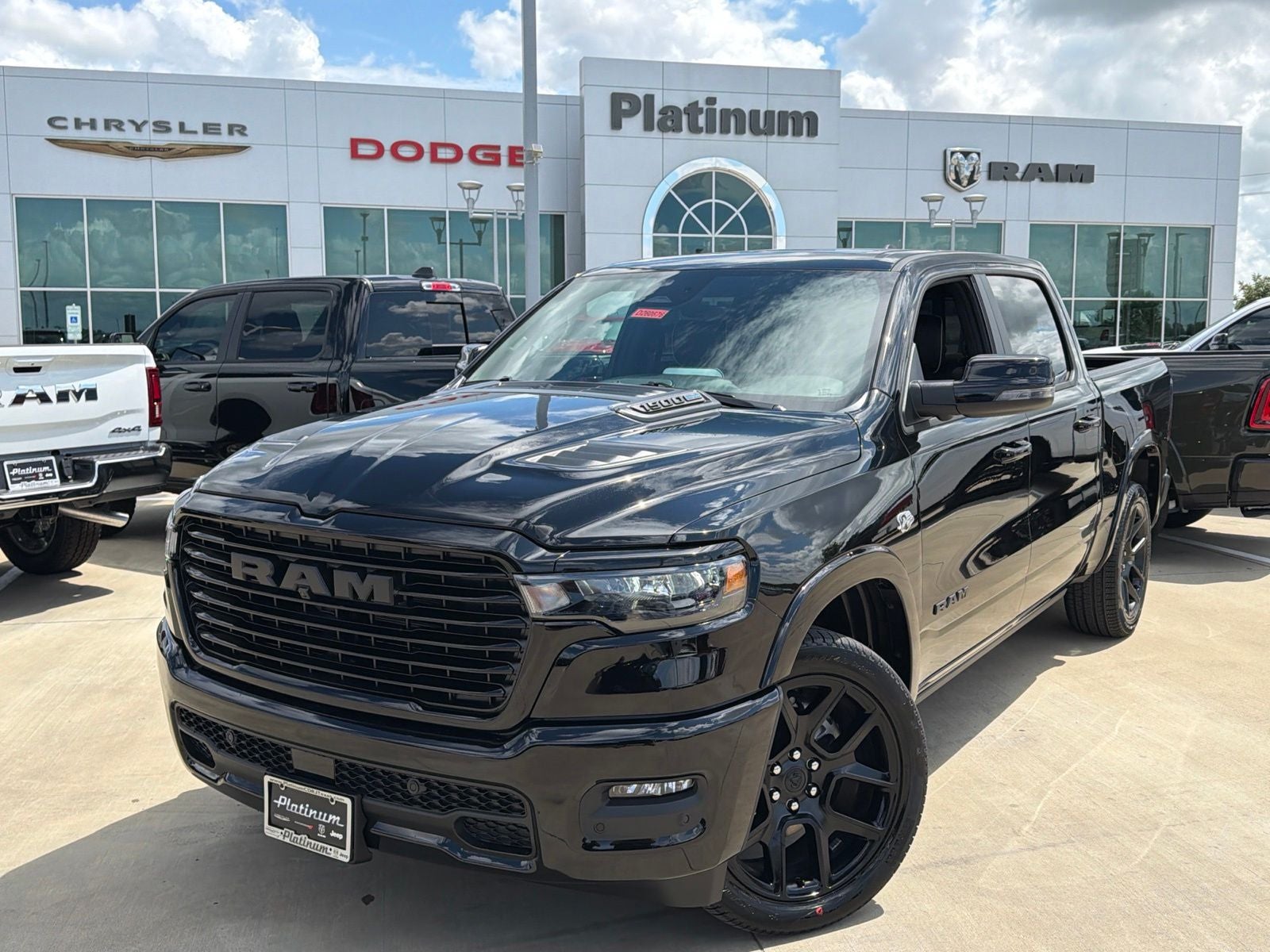 2026 RAM Ram 1500 RAM 1500 LARAMIE CREW CAB 4X4 5'7' BOX