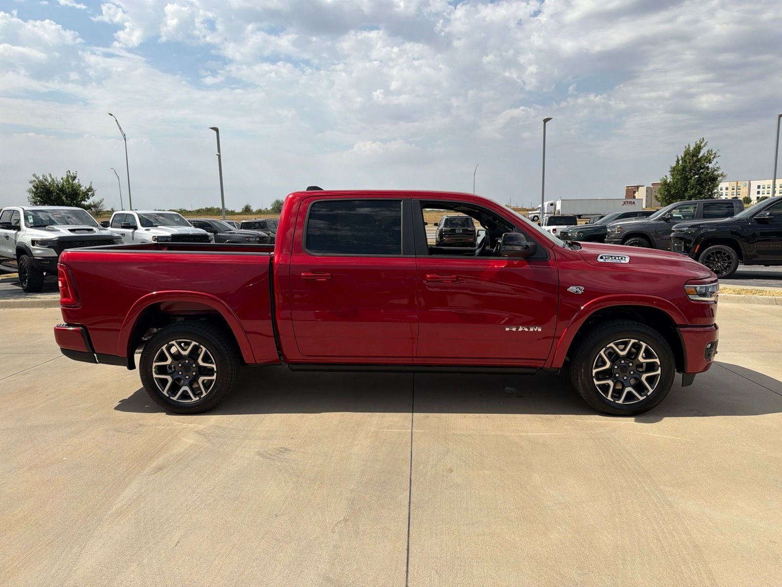 2027 RAM Ram 1500 RAM 1500 LARAMIE CREW CAB 4X4 5'7' BOX