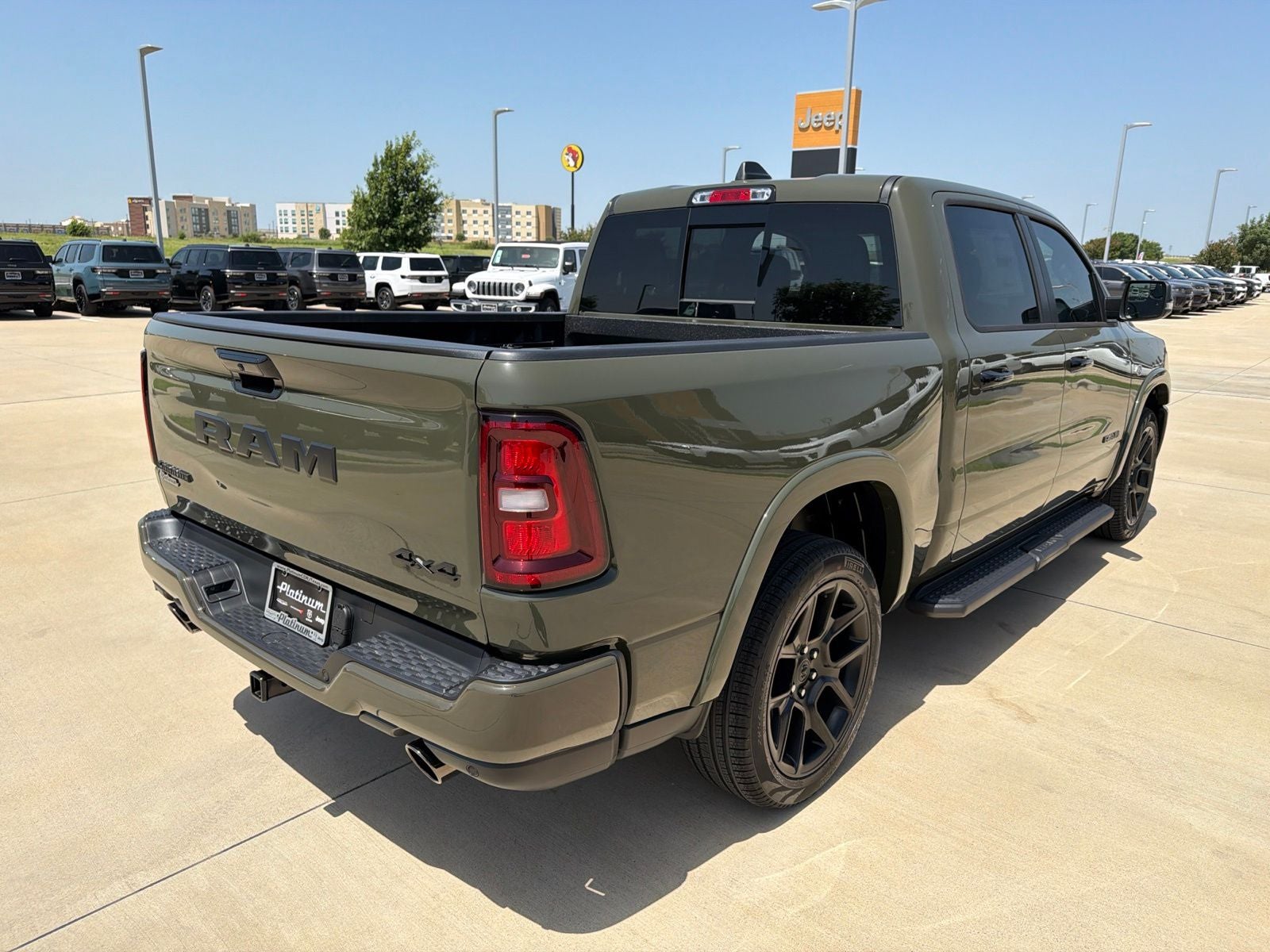 2026 RAM Ram 1500 RAM 1500 LARAMIE CREW CAB 4X4 5'7' BOX