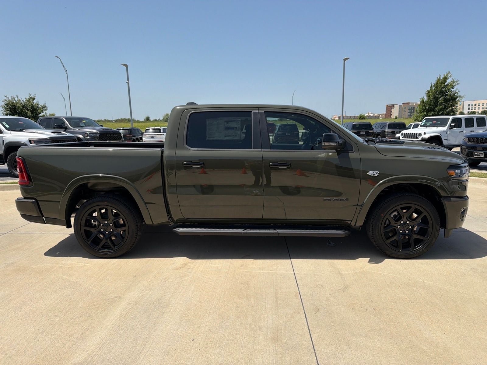 2026 RAM Ram 1500 RAM 1500 LARAMIE CREW CAB 4X4 5'7' BOX