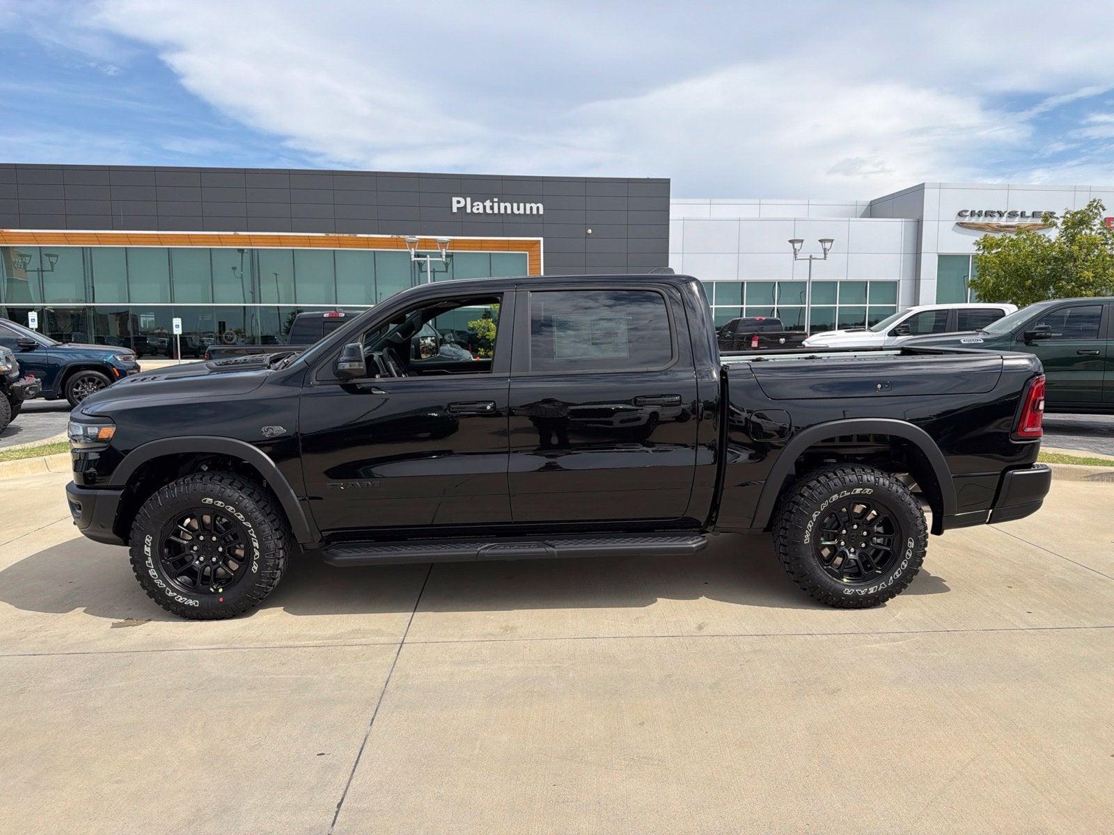 2027 RAM Ram 1500 RAM 1500 REBEL CREW CAB 4X4 5'7' BOX