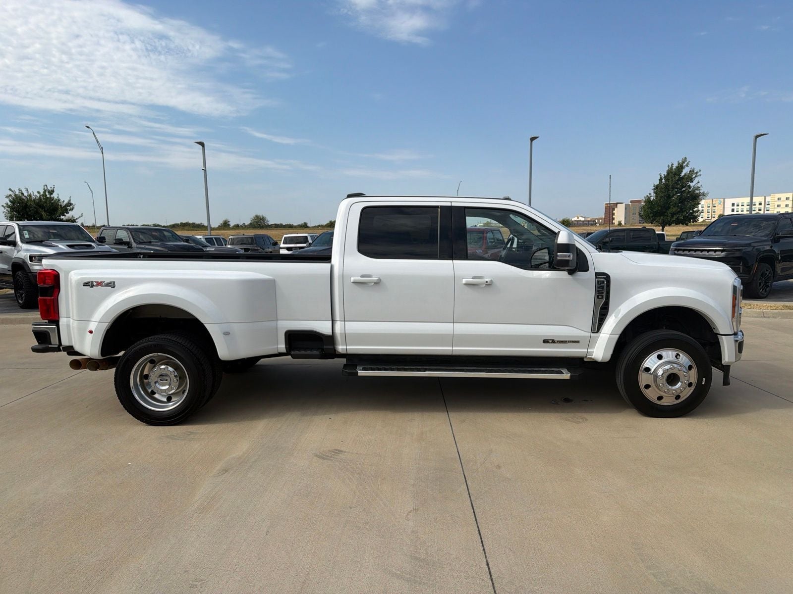 2023 Ford F-450 LARIAT