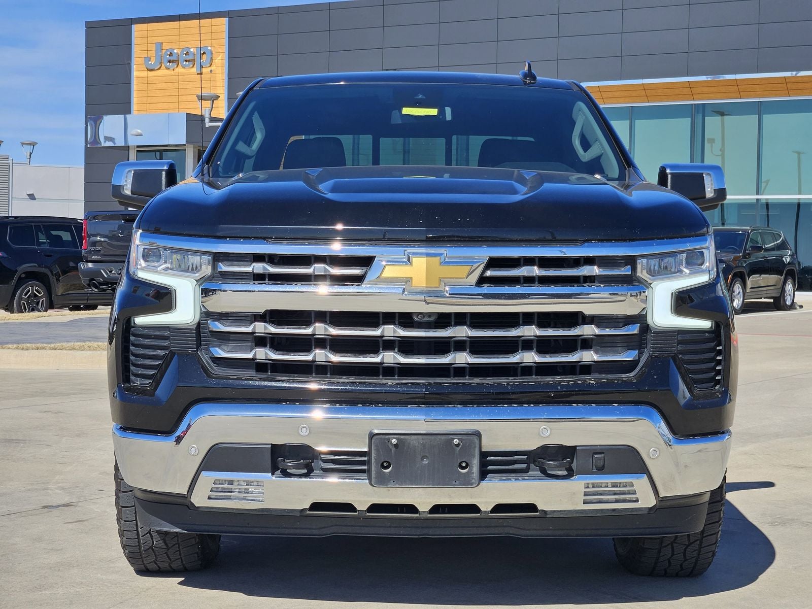 2023 Chevrolet Silverado 1500 4WD Crew Cab Short Bed LTZ