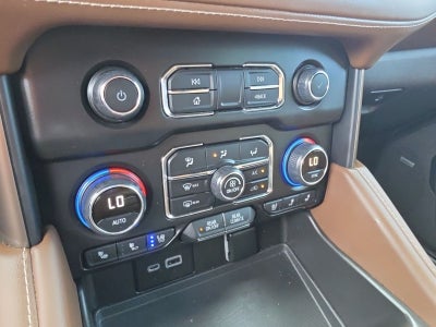 2022 Chevrolet Suburban 4WD High Country