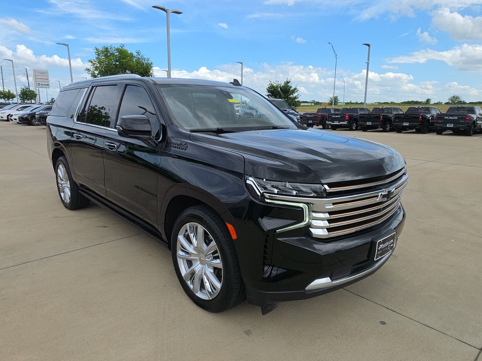 2022 Chevrolet Suburban 4WD High Country