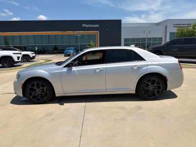 2023 Chrysler 300 Touring