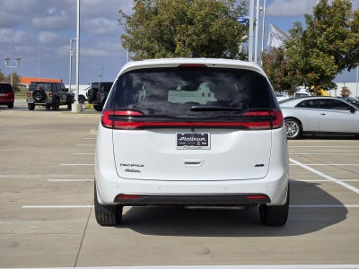 2026 Chrysler Pacifica PACIFICA SELECT AWD