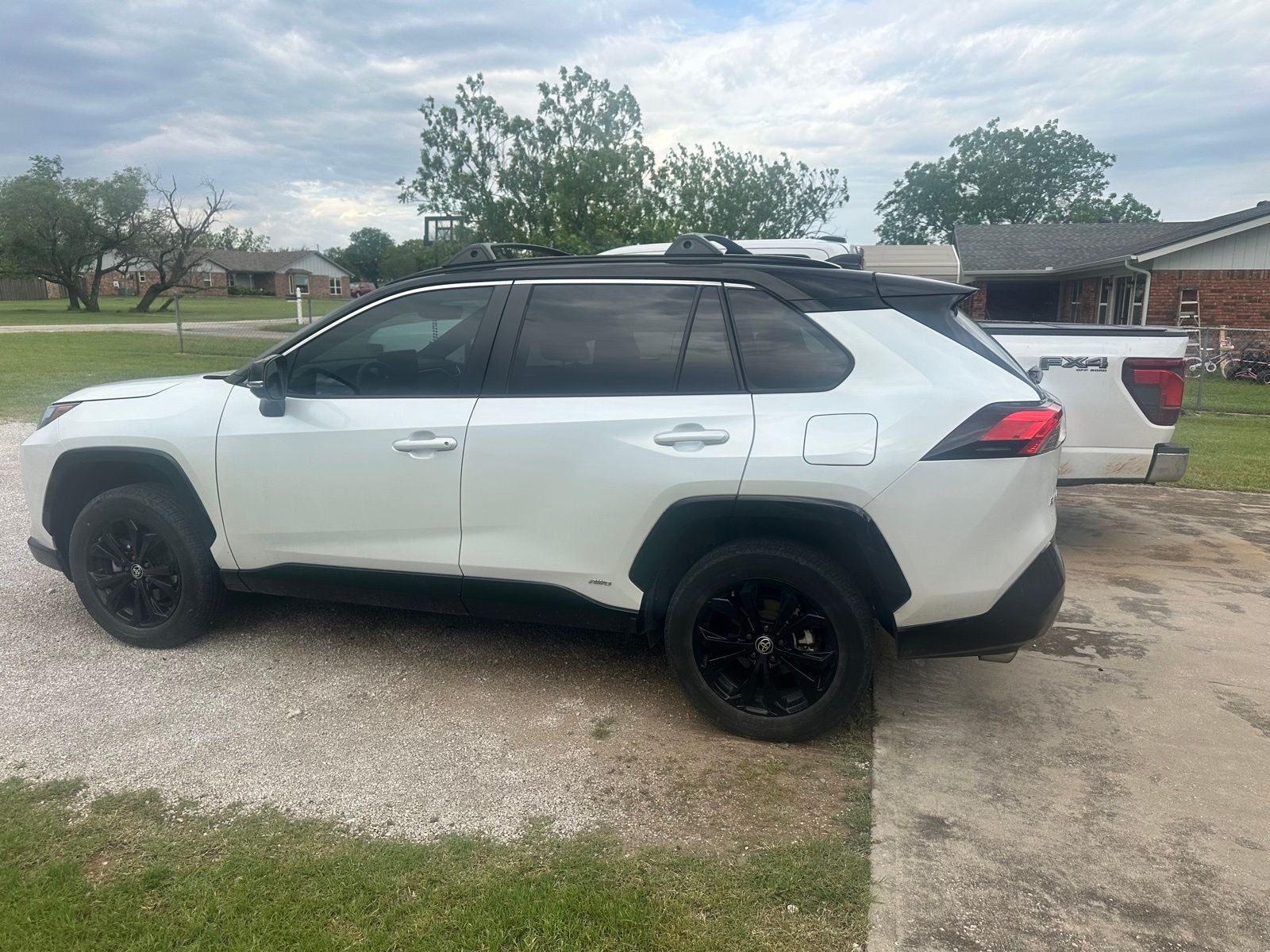 2023 Toyota RAV4 Hybrid XSE