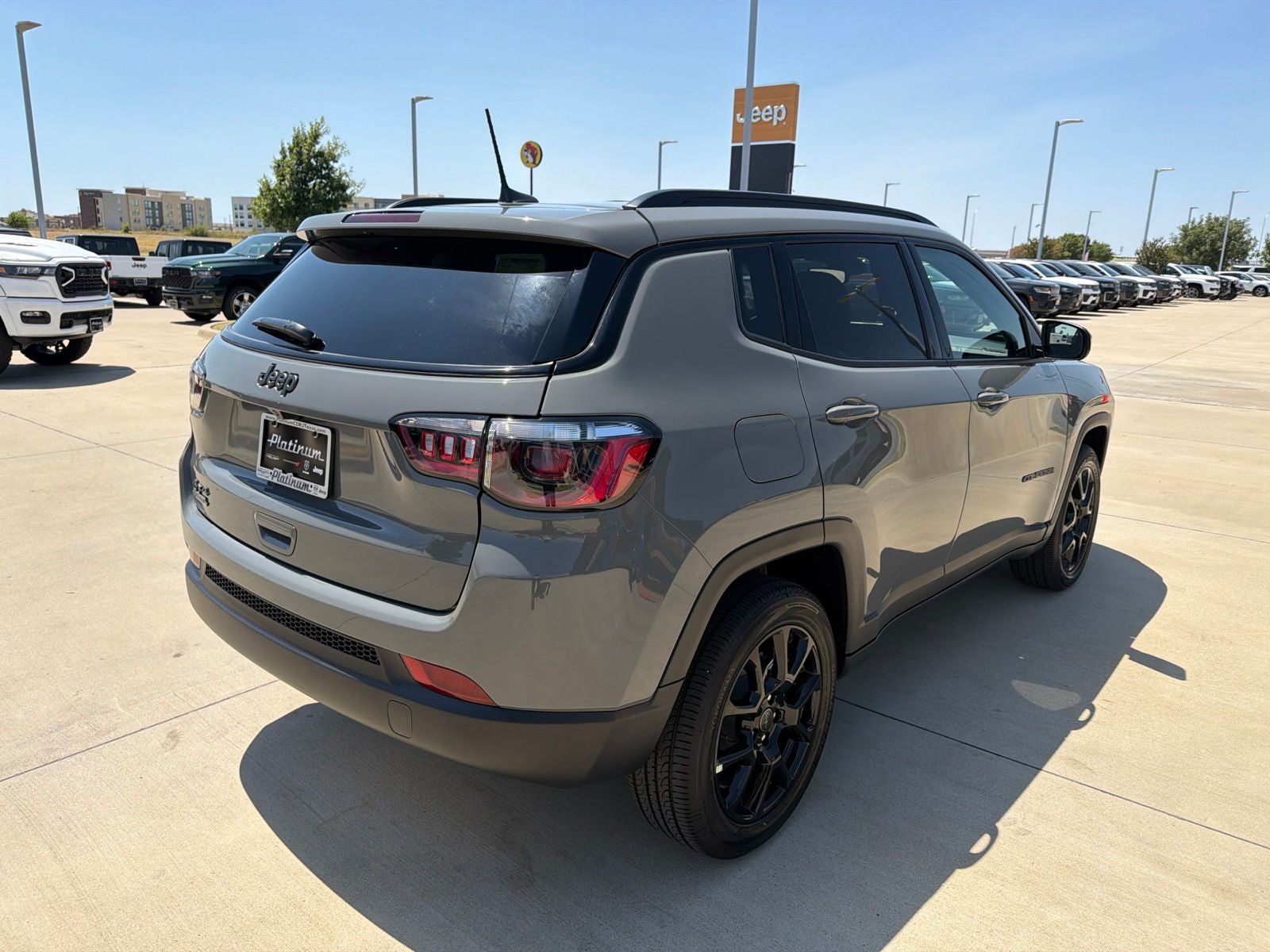 2026 Jeep Compass COMPASS LATITUDE ALTITUDE 4X4