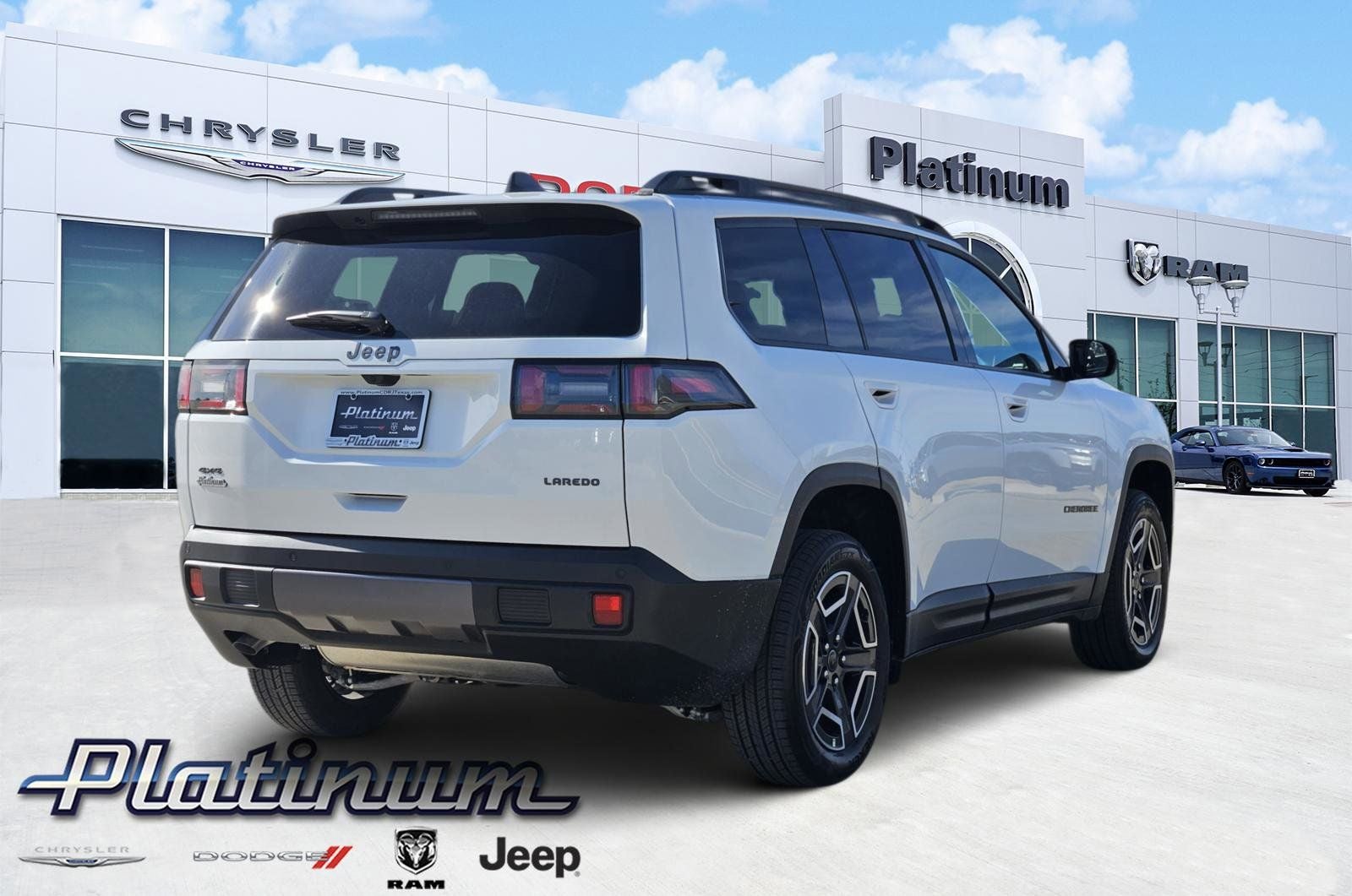 2026 Jeep Cherokee CHEROKEE LAREDO 4X4