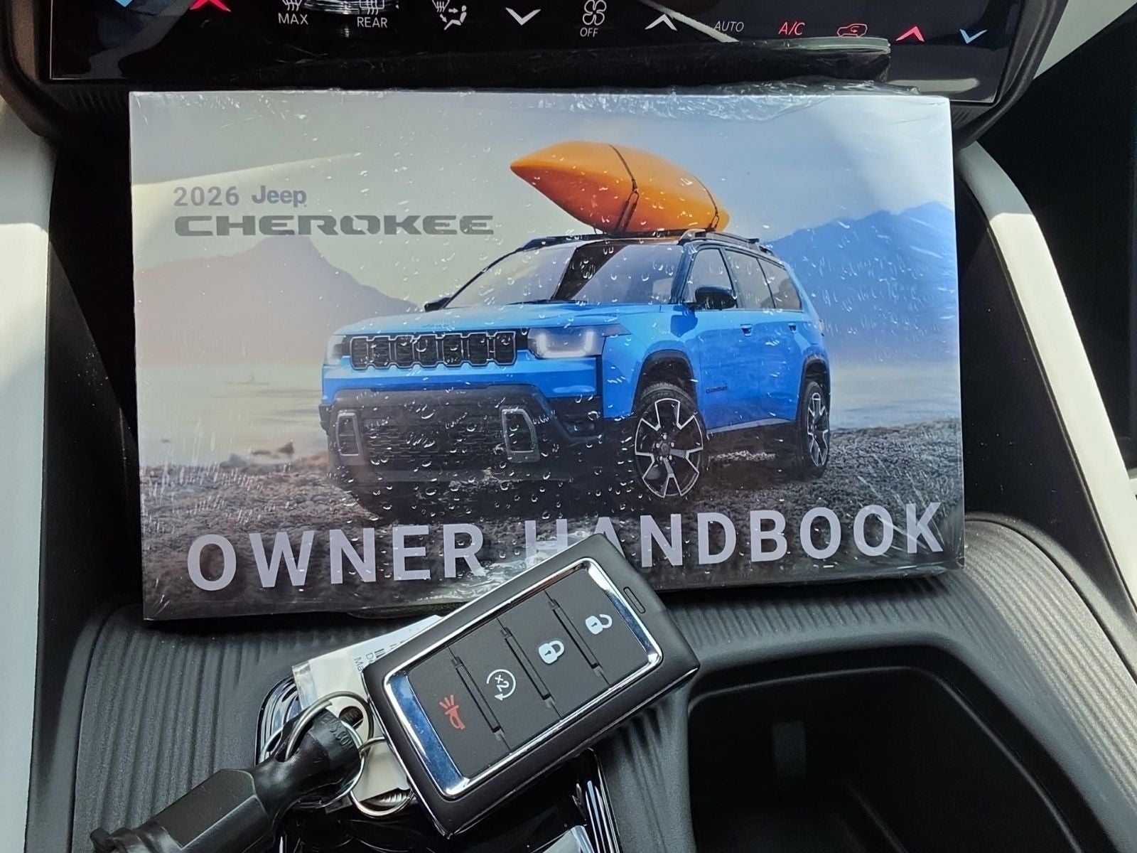 2026 Jeep Cherokee CHEROKEE LAREDO 4X4