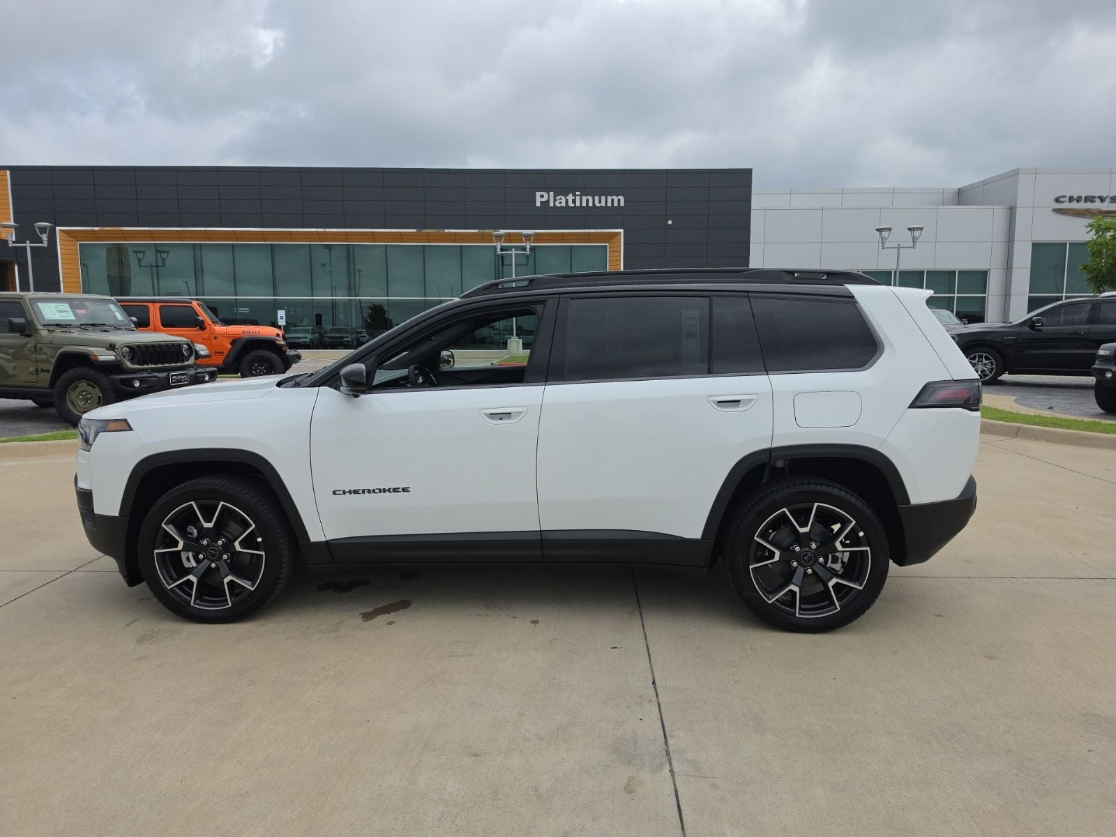 2026 Jeep Cherokee CHEROKEE OVERLAND 4X4