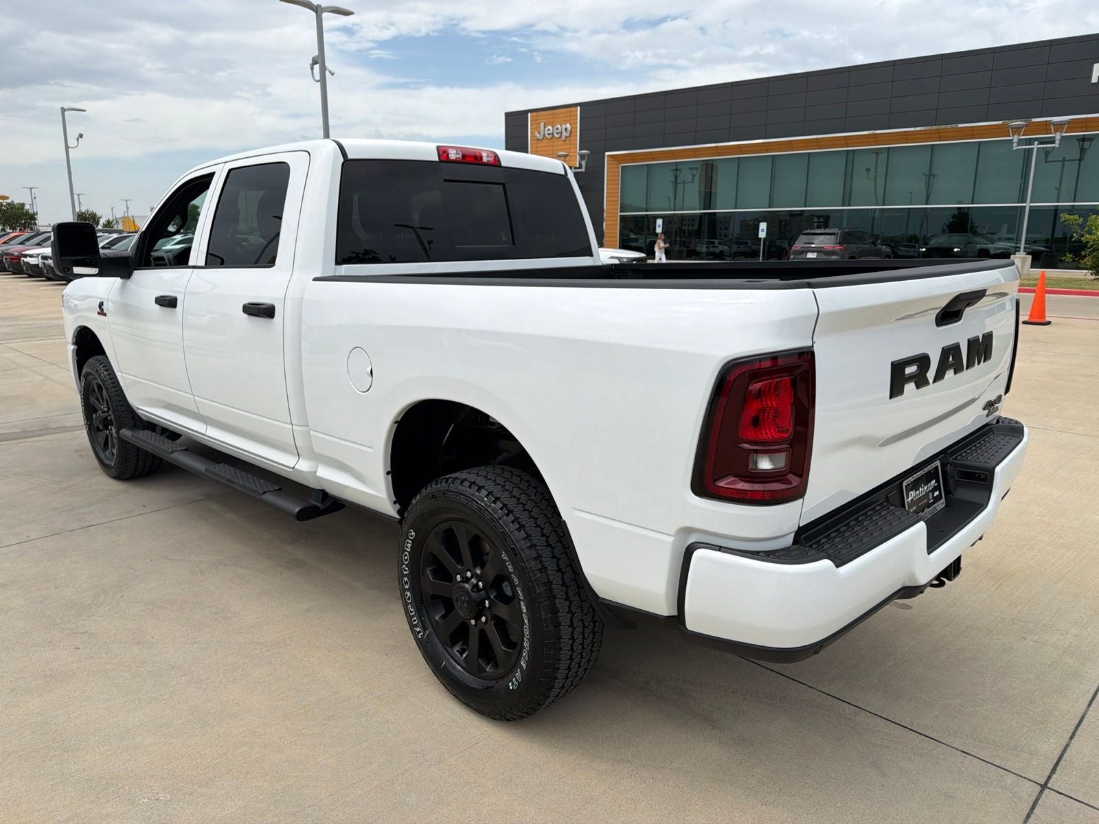 2026 RAM Ram 2500 RAM 2500 BLACK EXPRESS CREW CAB 4X4 6'4' BOX