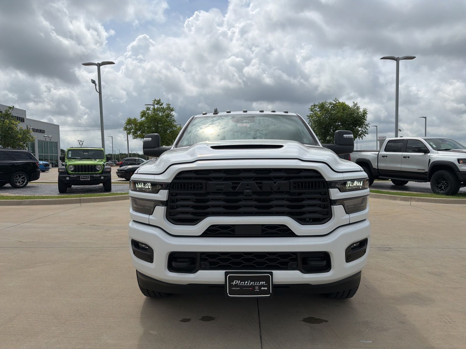 2026 RAM Ram 2500 RAM 2500 BLACK EXPRESS CREW CAB 4X4 6'4' BOX