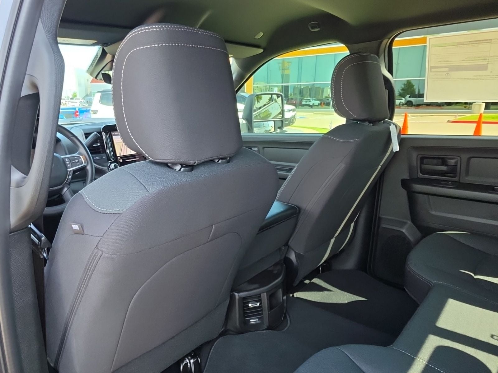 2026 RAM Ram 2500 RAM 2500 BLACK EXPRESS CREW CAB 4X4 6'4' BOX