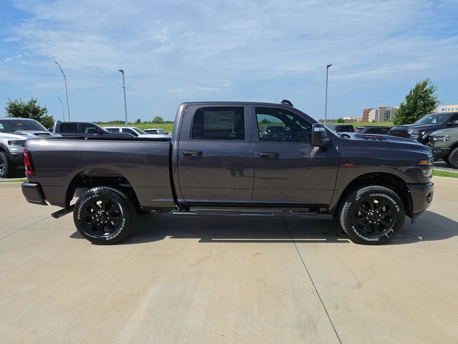 2026 RAM Ram 2500 RAM 2500 BLACK EXPRESS CREW CAB 4X4 6'4' BOX