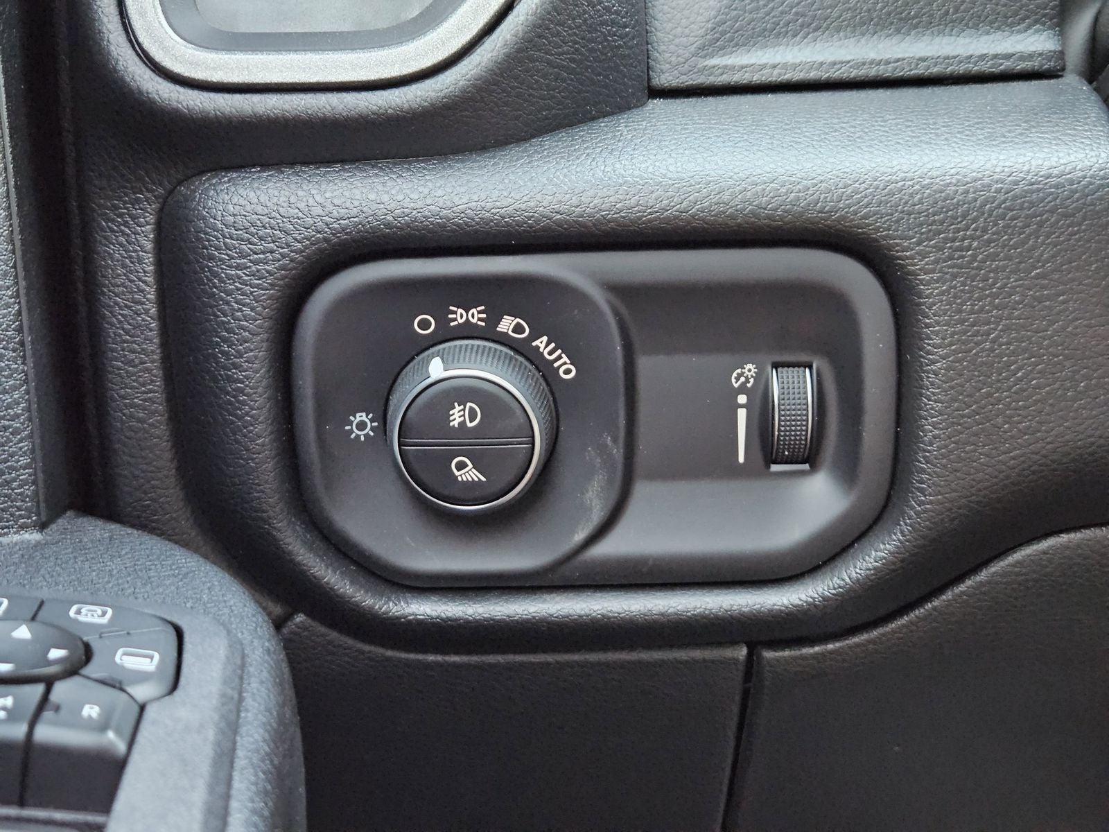 2026 RAM Ram 2500 RAM 2500 BLACK EXPRESS CREW CAB 4X4 6'4' BOX