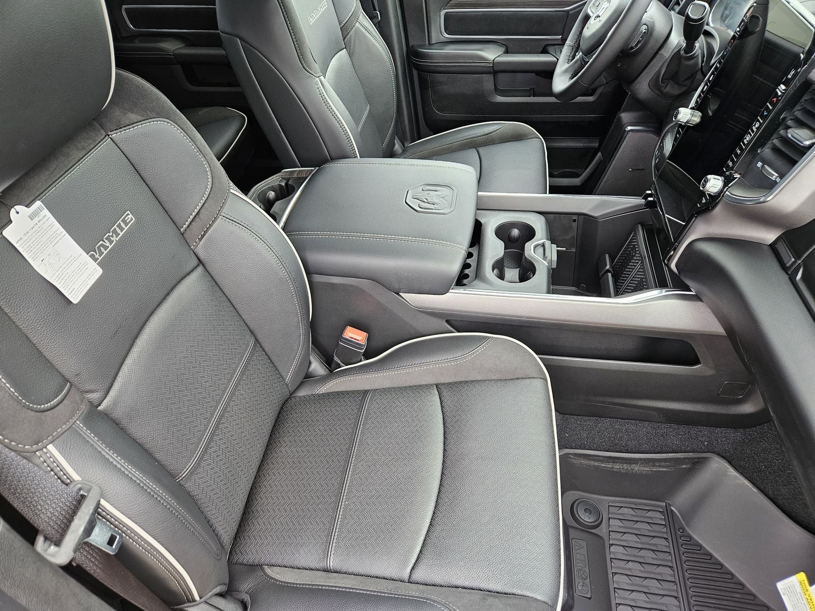 2026 RAM Ram 3500 RAM 3500 LARAMIE CREW CAB 4X4 8' BOX