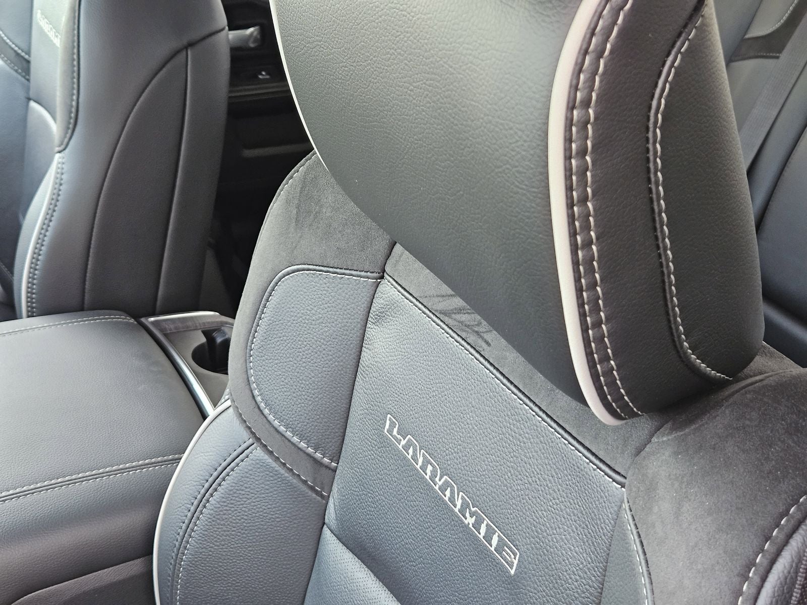 2026 RAM Ram 3500 RAM 3500 LARAMIE CREW CAB 4X4 8' BOX