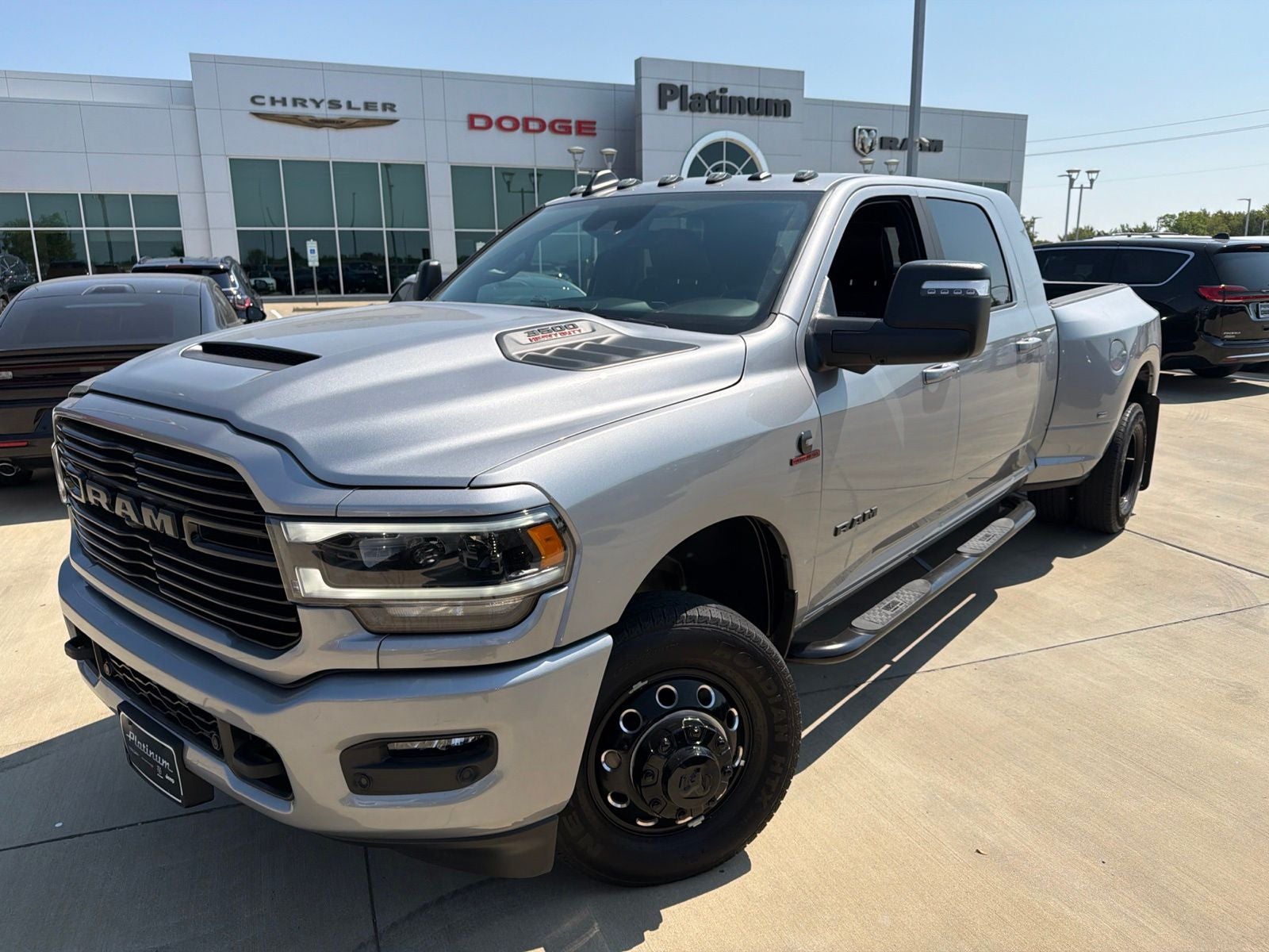 2024 RAM Ram 3500 Laramie Mega Cab 4x4 6'4' Box