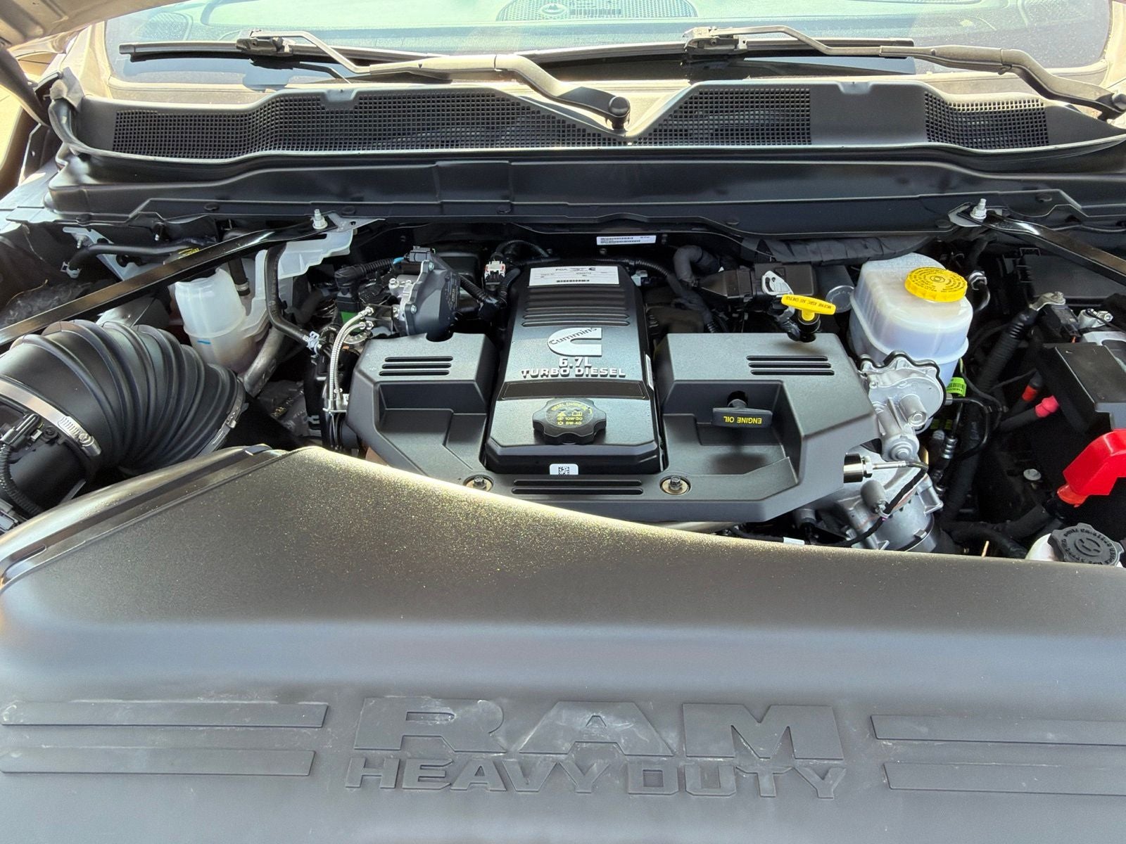 2024 RAM Ram 3500 Laramie Mega Cab 4x4 6'4' Box