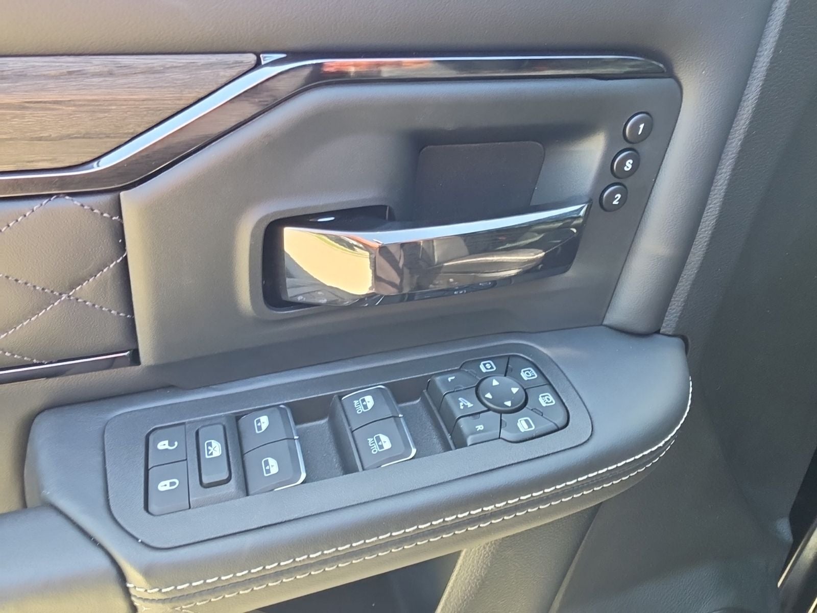 2026 RAM Ram 3500 RAM 3500 LIMITED CREW CAB 4X4 8' BOX