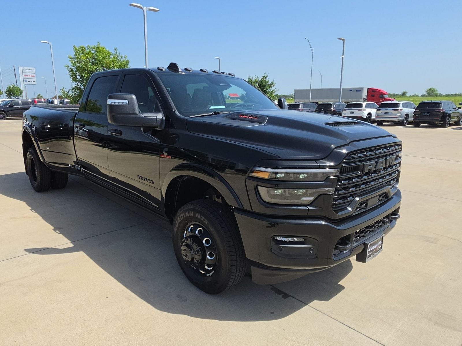 2026 RAM Ram 3500 RAM 3500 LIMITED CREW CAB 4X4 8' BOX