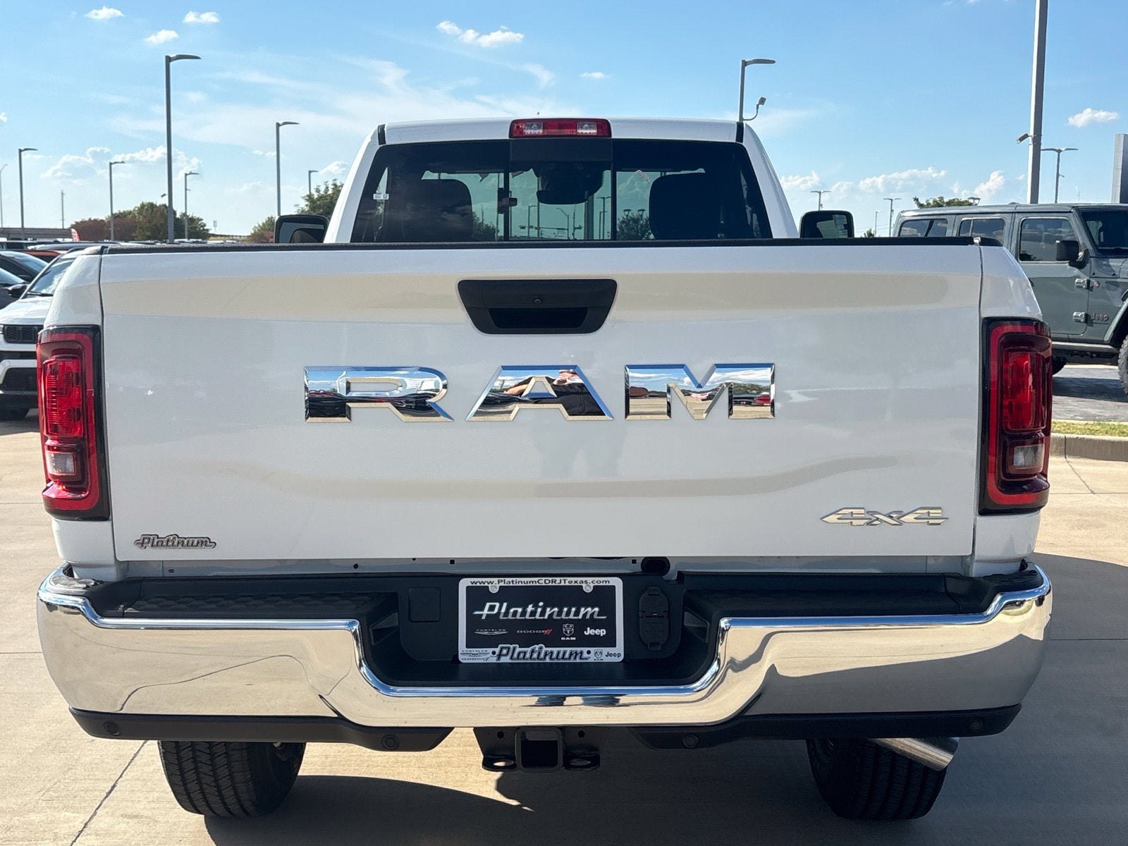 2027 RAM Ram 2500 RAM 2500 TRADESMAN REGULAR CAB 4X4 8' BOX