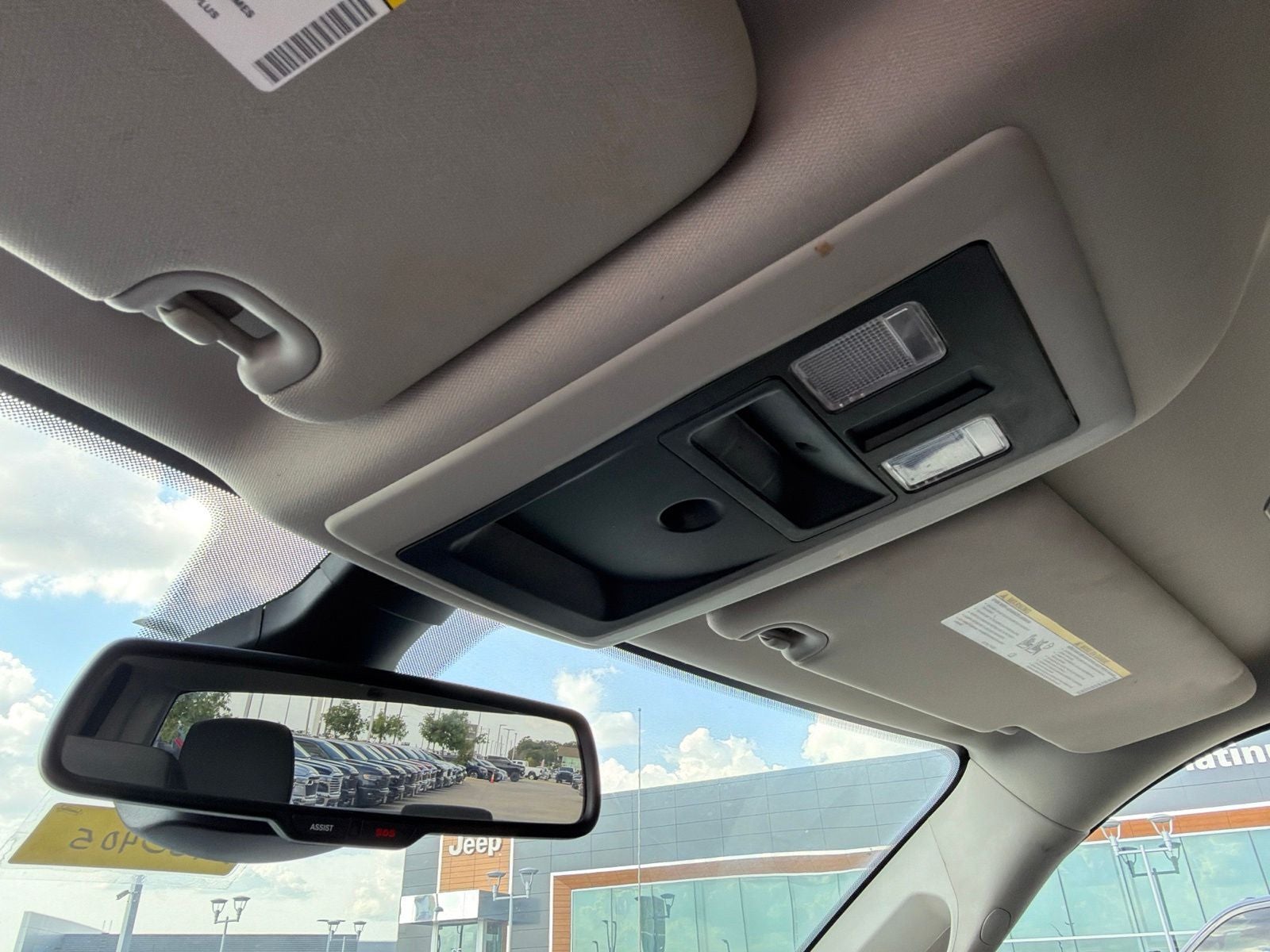 2023 RAM 1500 Classic SLT Crew Cab 4x4 5'7' Box
