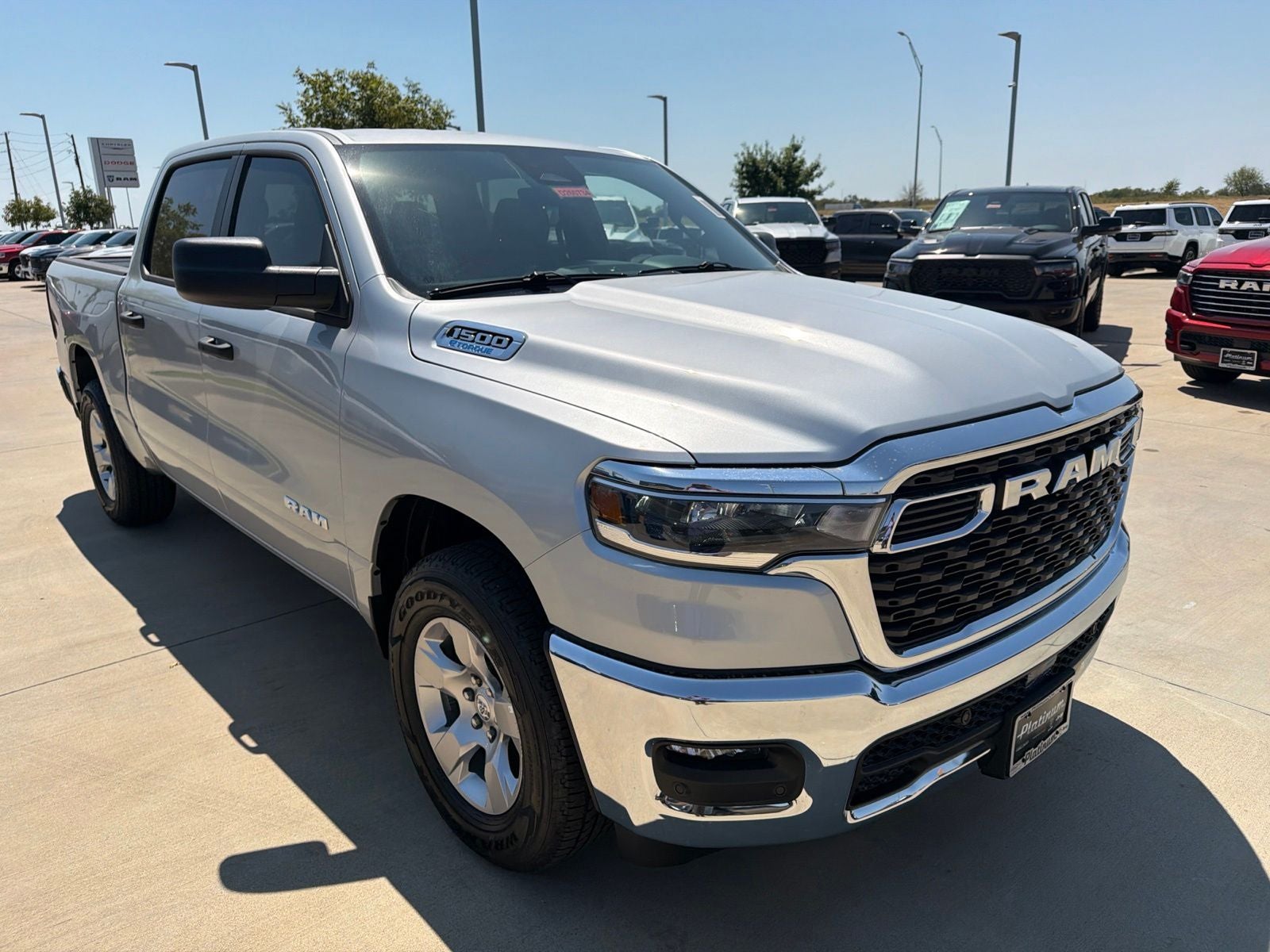 2026 RAM Ram 1500 RAM 1500 LONE STAR CREW CAB 4X2 5'7' BOX