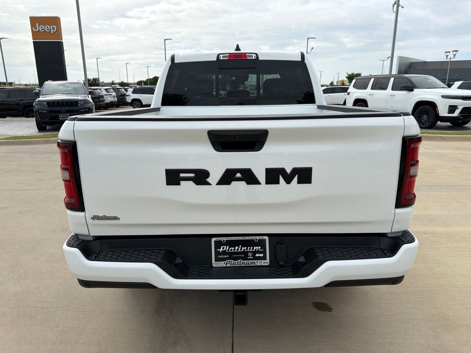 2026 RAM Ram 1500 RAM 1500 EXPRESS CREW CAB 4X2 5'7' BOX