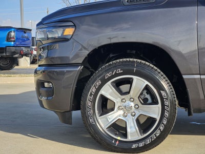 2026 RAM Ram 1500 RAM 1500 EXPRESS CREW CAB 4X2 5'7' BOX