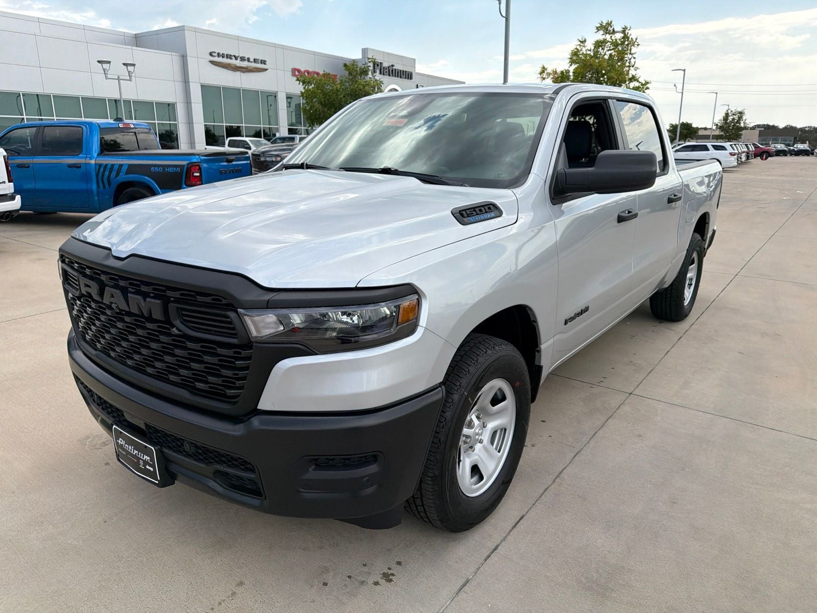 2026 RAM Ram 1500 RAM 1500 TRADESMAN CREW CAB 4X4 5'7' BOX
