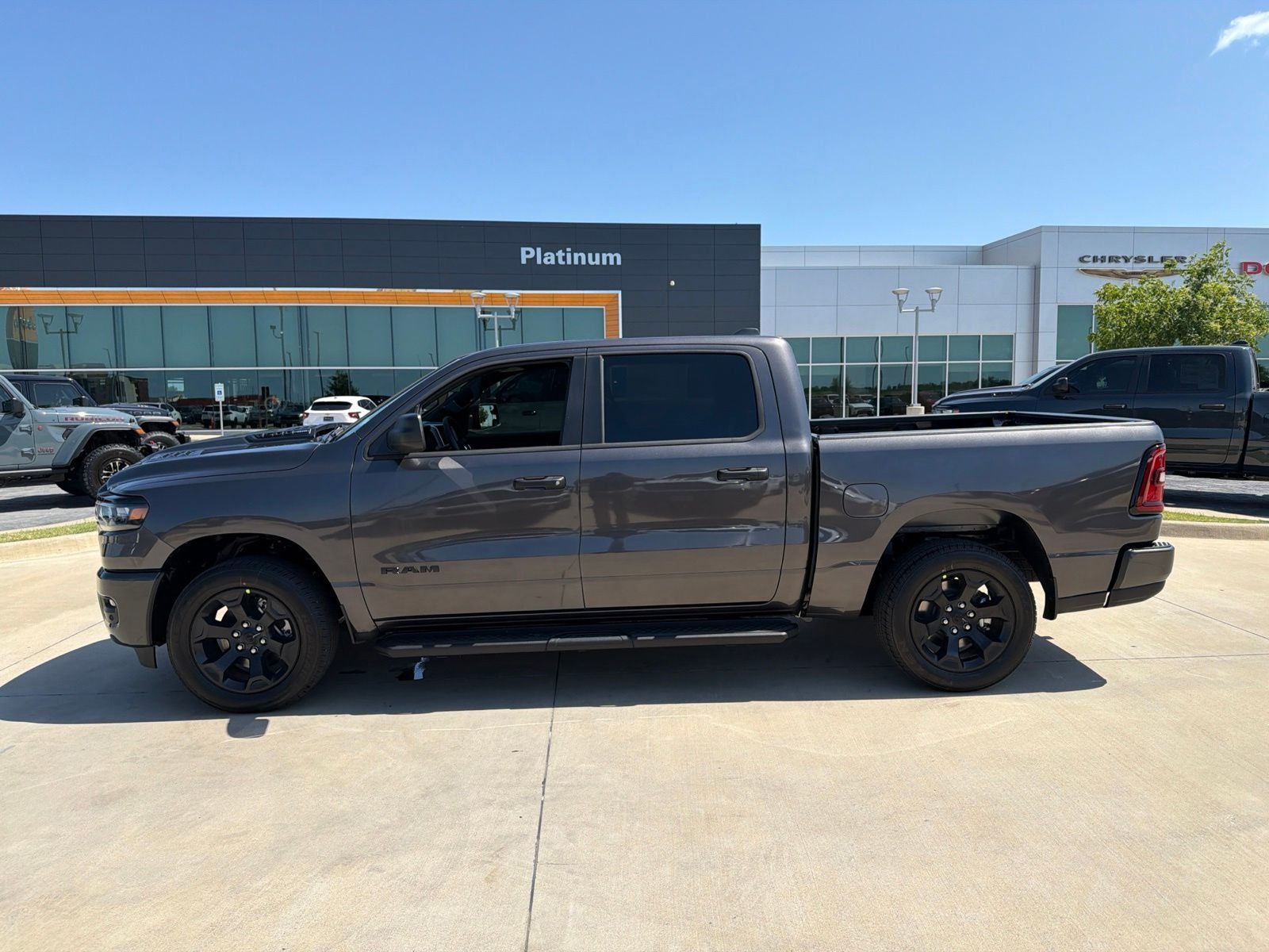 2026 RAM Ram 1500 RAM 1500 EXPRESS CREW CAB 4X4 5'7' BOX