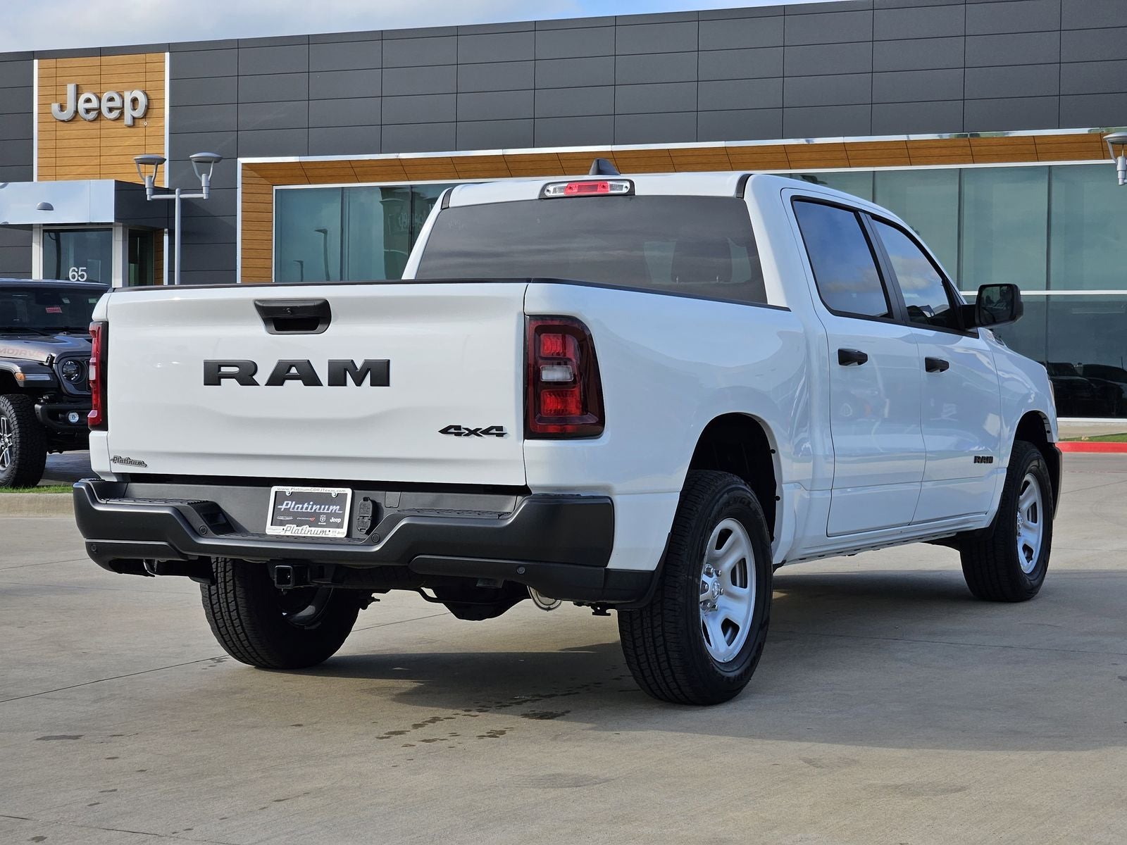 2026 RAM Ram 1500 RAM 1500 TRADESMAN CREW CAB 4X4 5'7' BOX