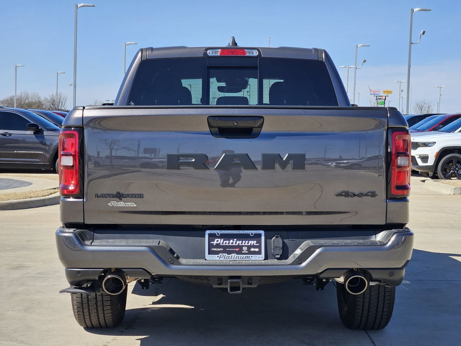 2026 RAM Ram 1500 RAM 1500 LONE STAR CREW CAB 4X4 5'7' BOX