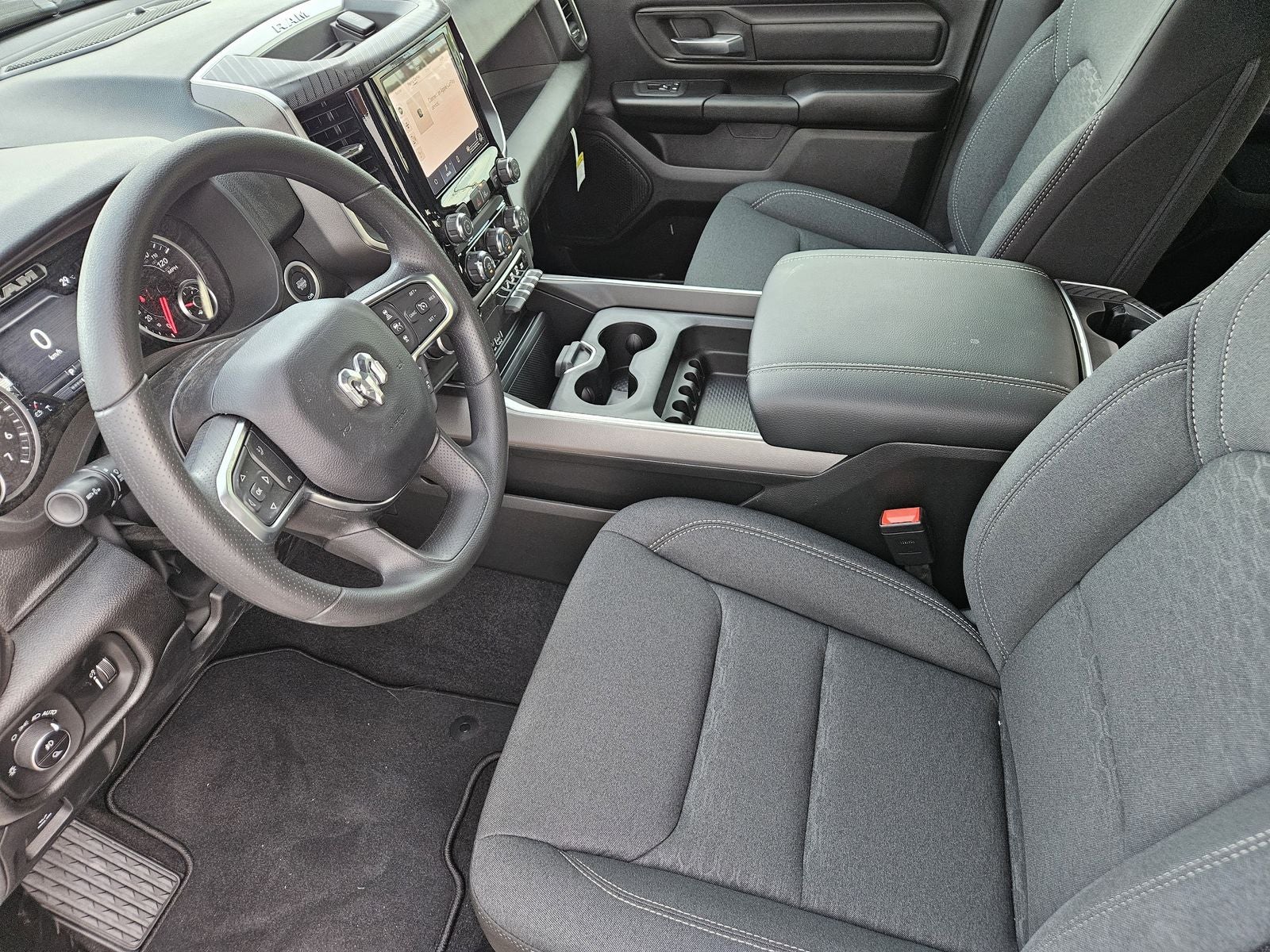 2026 RAM Ram 1500 RAM 1500 EXPRESS CREW CAB 4X4 5'7' BOX